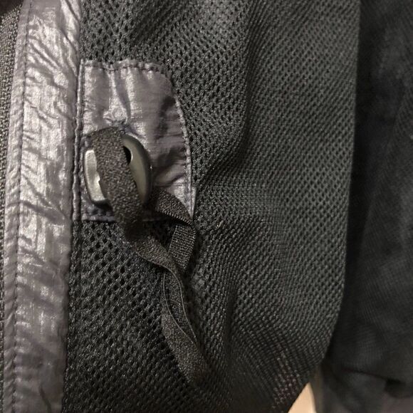 Gap nylon ruffled windbreaker  - Picture 9 of 10